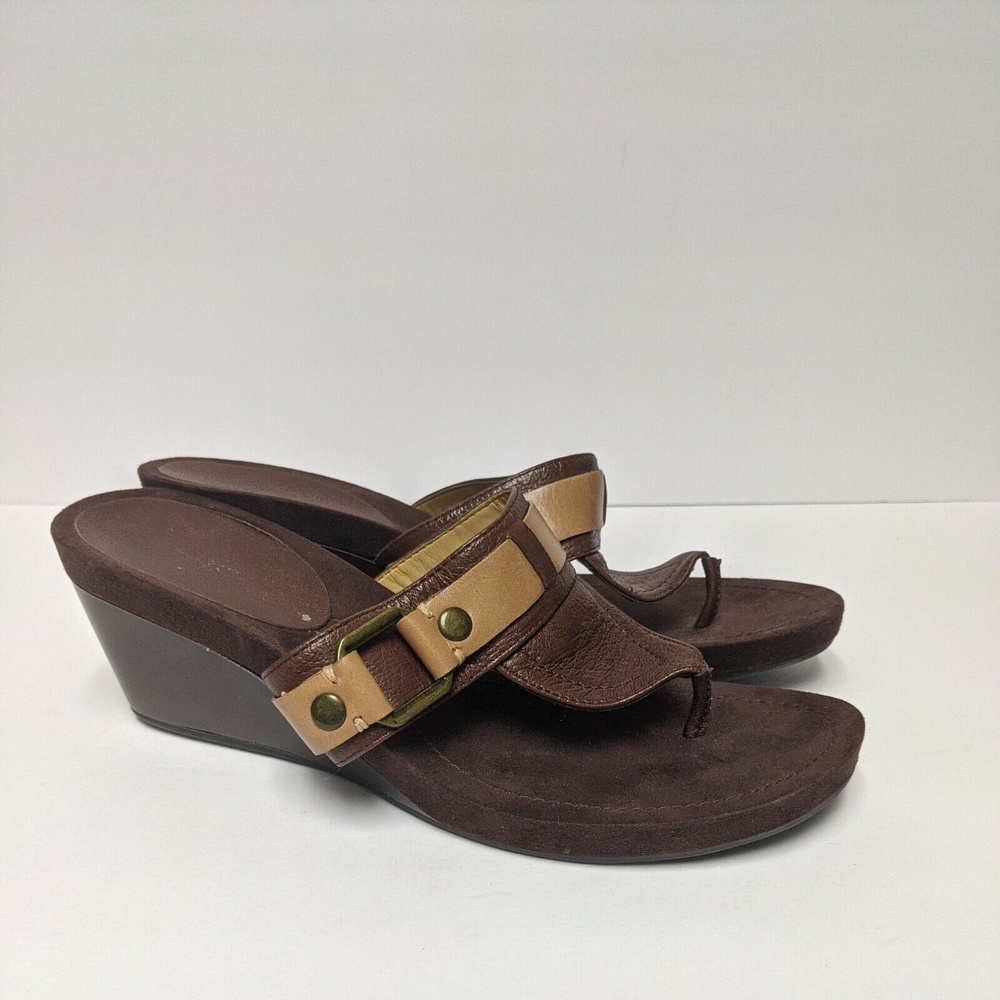 Nine West Women's Shoe Thong Heeled Sandal Flip Flops Size 10 M Brown
